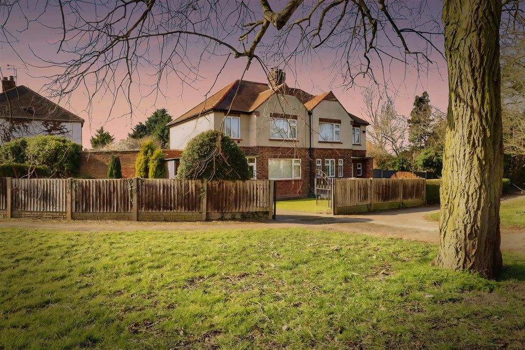 Property photo 1 of 13 Duskshots-F823F540_Cf3B1d67-151 20Va.Jpg