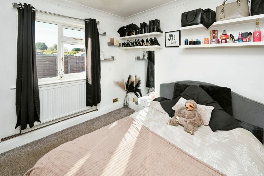 Property photo 3 of 21