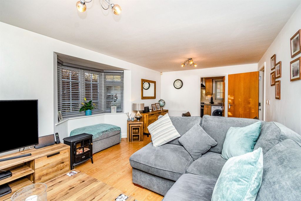 Property photo 3 of 22