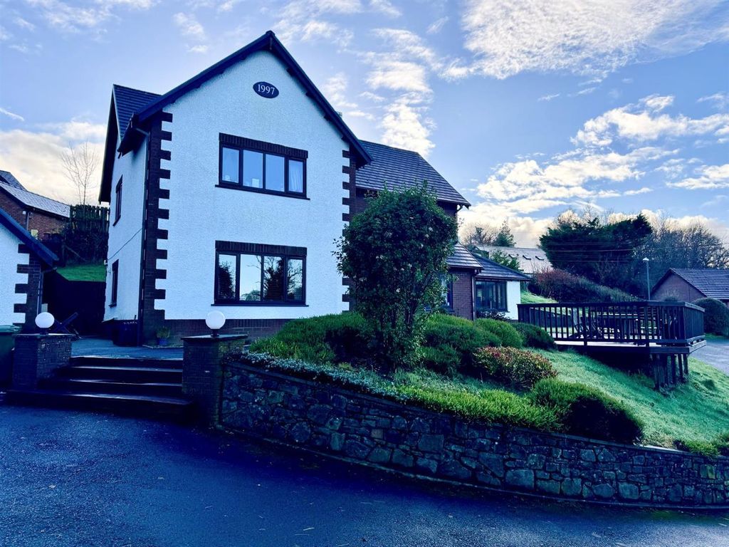 Property photo 1 of 33 Fore New.Jpg