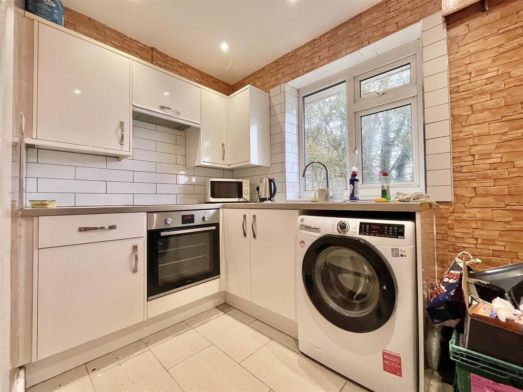 Property photo 2 of 10 Img_2347.Jpeg