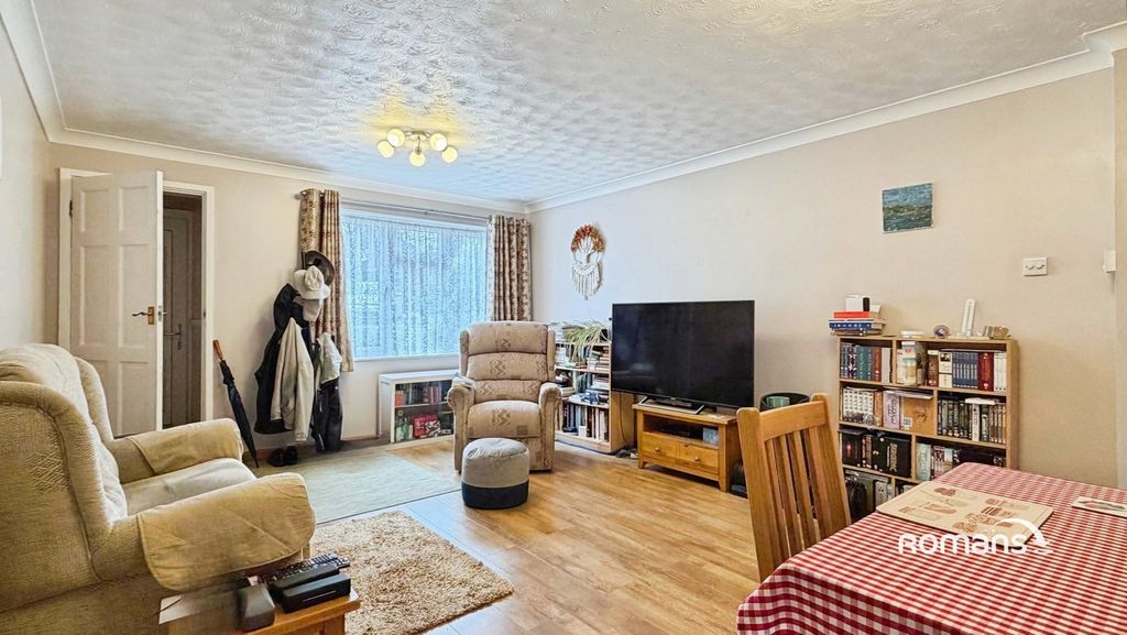 Property photo 3 of 13 Pbox-Img.Jpg
