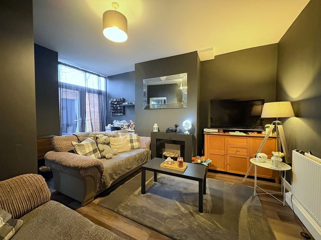 Property photo 3 of 18