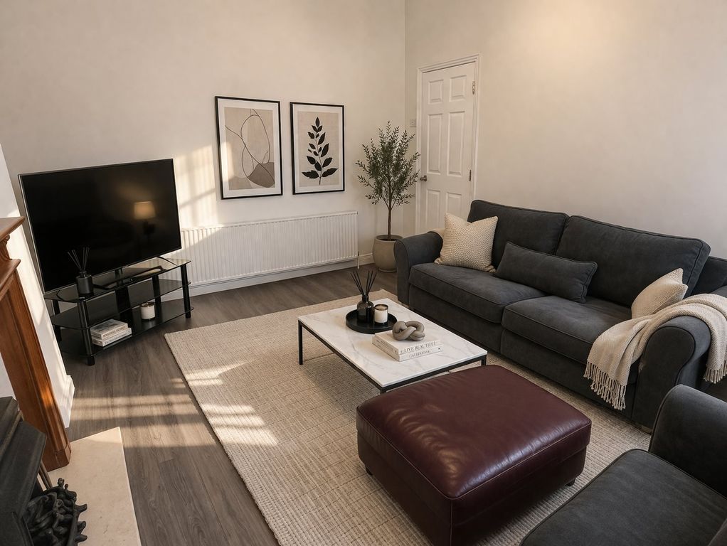 Property photo 1 of 7 Lounge