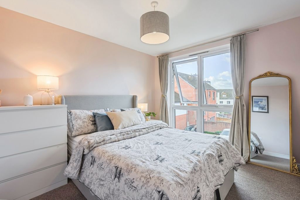 Property photo 3 of 12 Photo