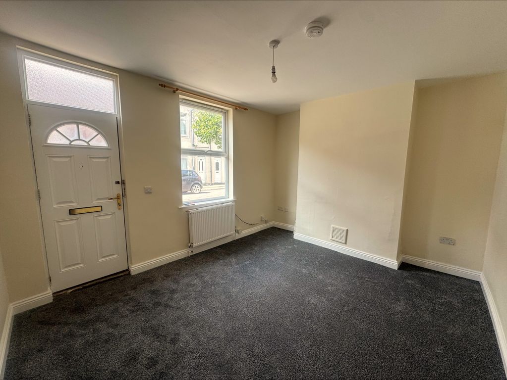 Property photo 2 of 14 Living Room