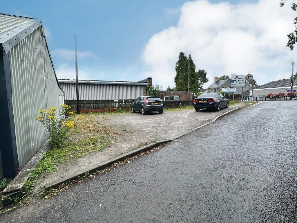 Property photo 3 of 11 Thumbnail_B3c53Eff-13Fa-45d9-Baa9-85d99E7F18E4.Jpg