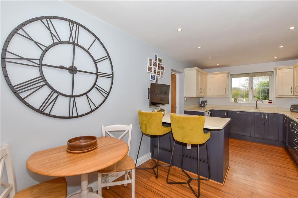 Property photo 1 of 12 Kitchen