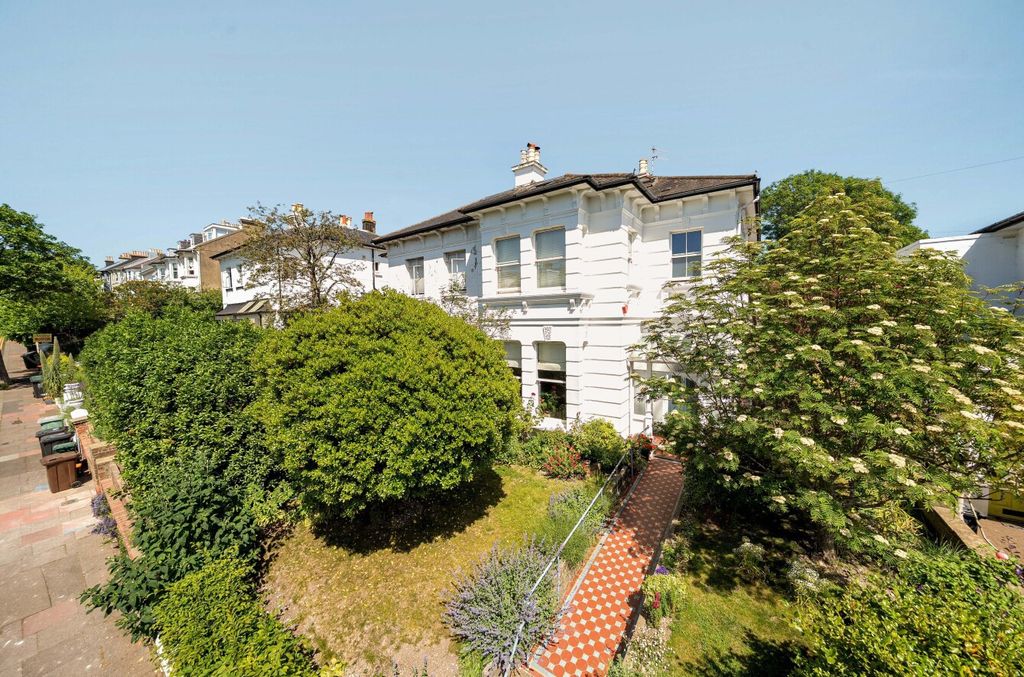 Property photo 1 of 27 1463865-2-6A15Cec...