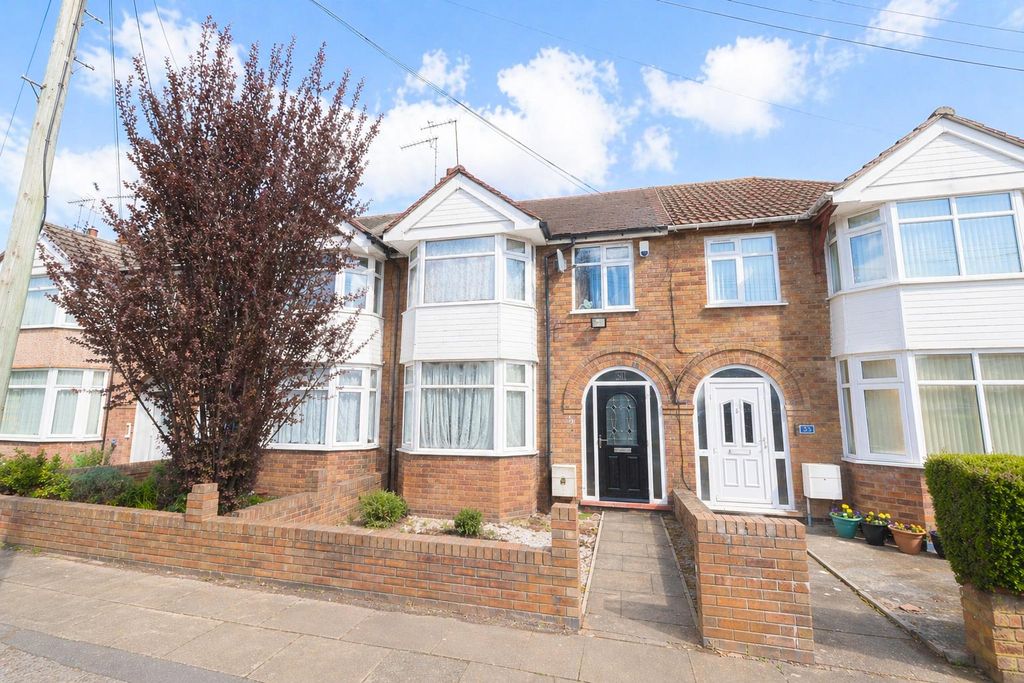 Property photo 1 of 14 External