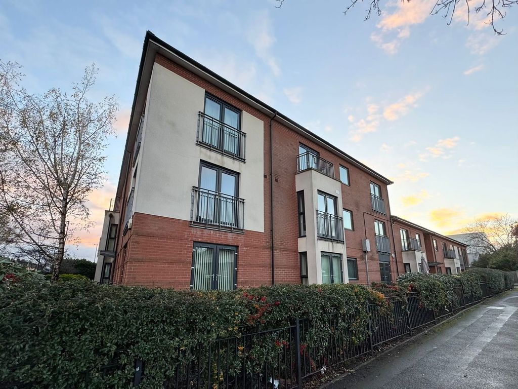 Property photo 2 of 12