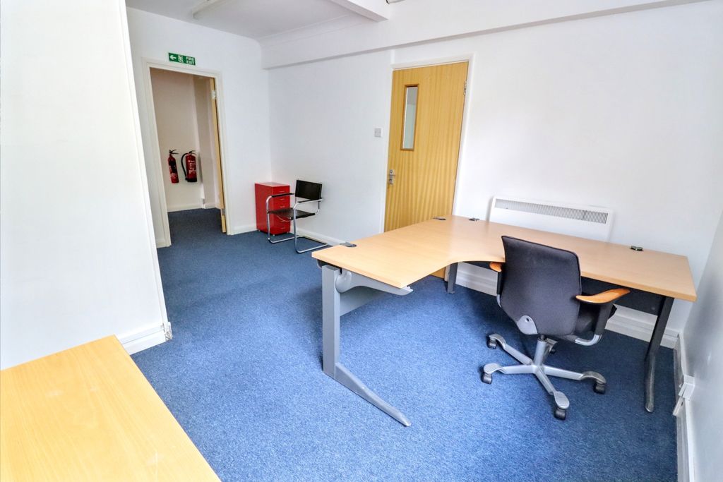 Property photo 2 of 6 Img_2952