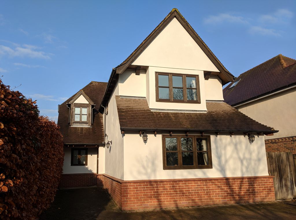 Property photo 1 of 3