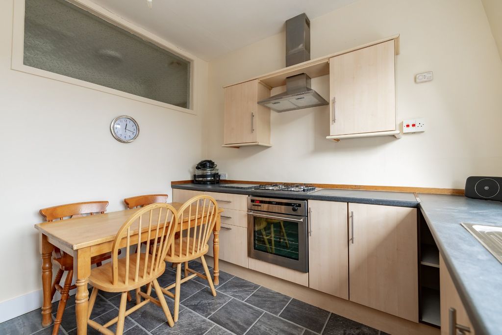 Property photo 2 of 9 Photo 2