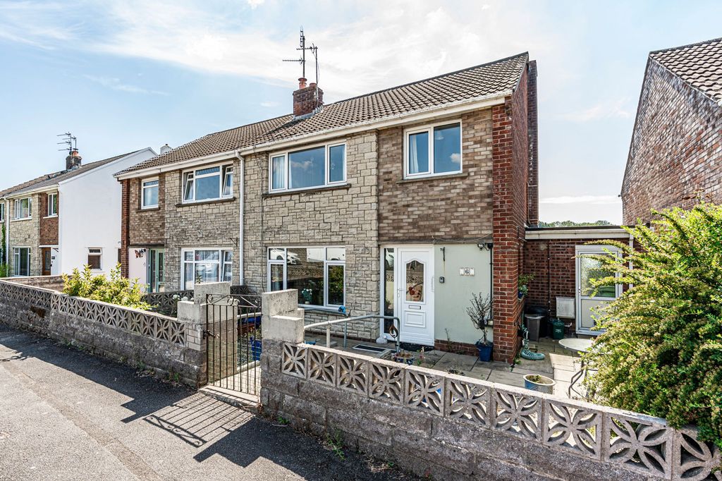 Property photo 1 of 38