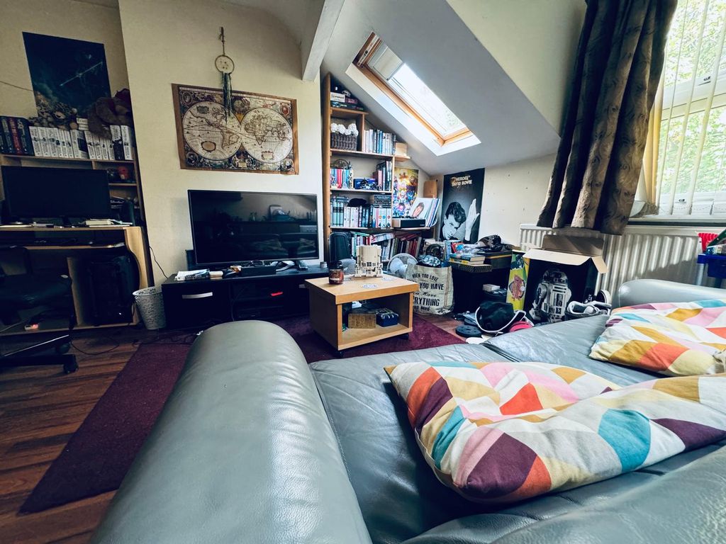 Property photo 1 of 4