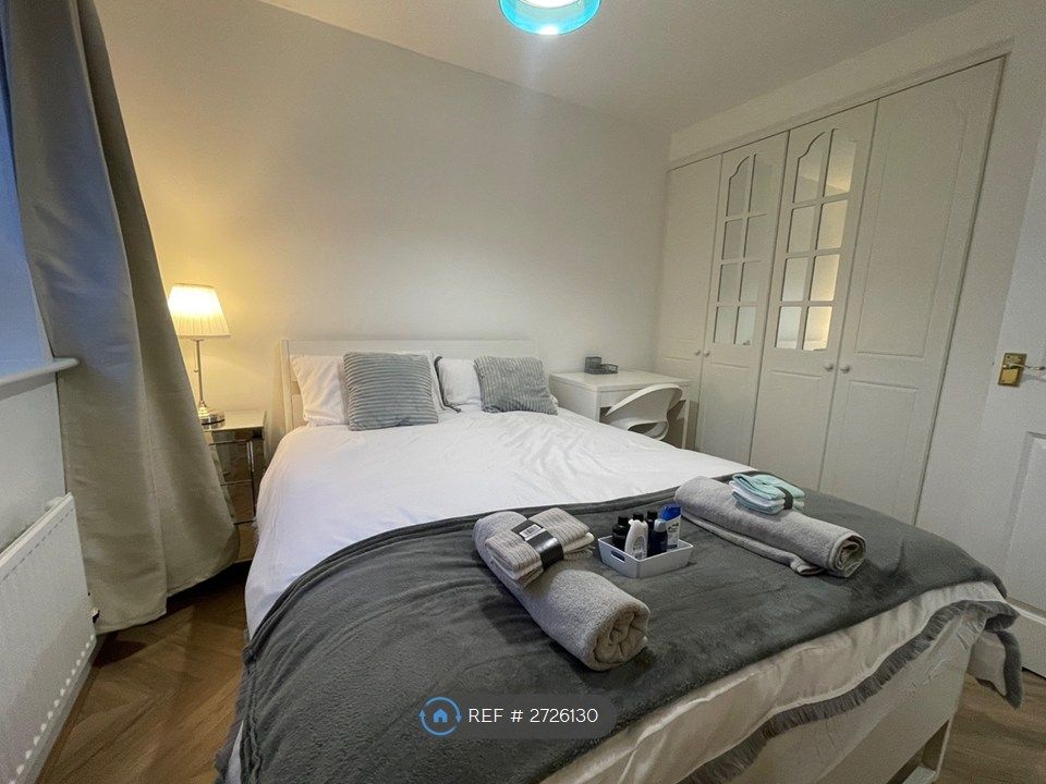 Property photo 1 of 35