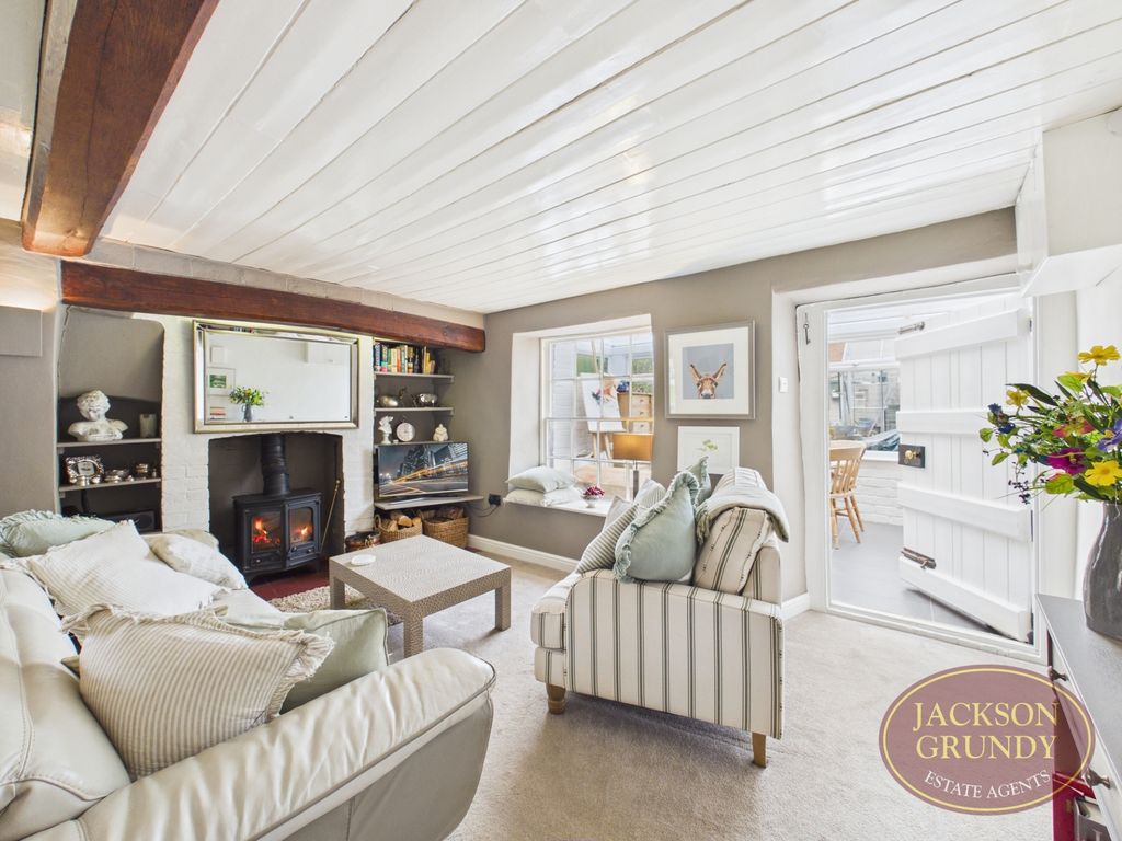 Property photo 2 of 17 Salcey Cottage