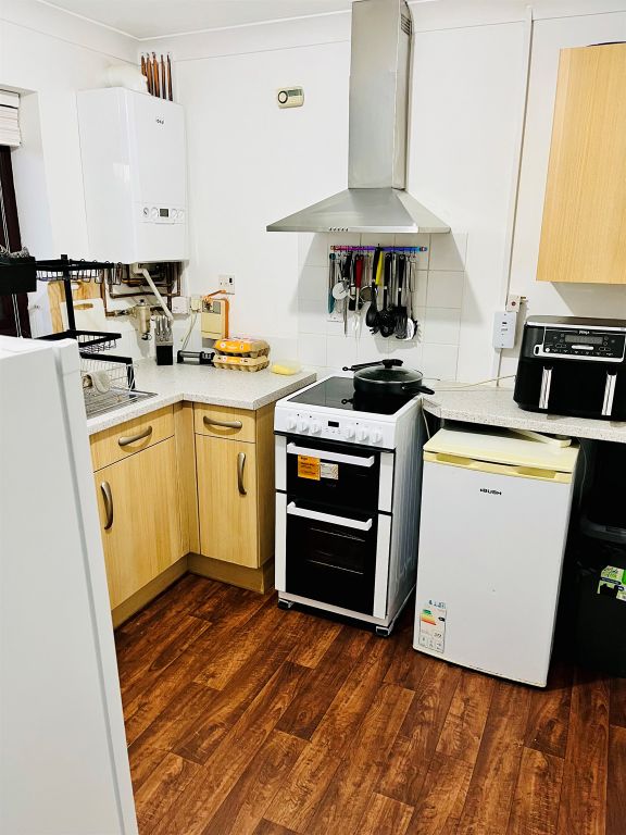 Property photo 2 of 18