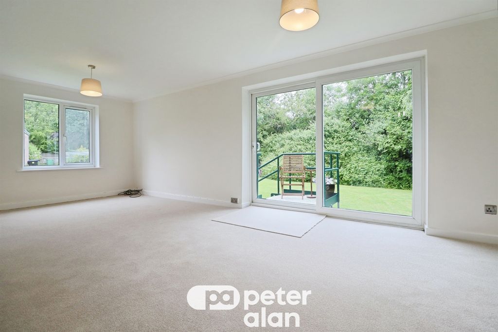 Property photo 3 of 25