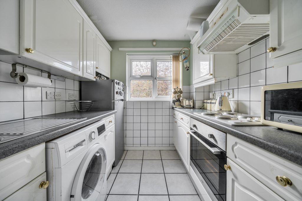 Property photo 2 of 13 Kitchen