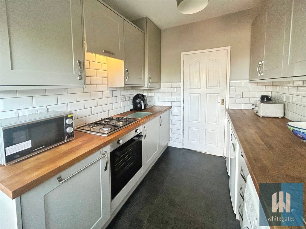 Property photo 3 of 23 Picture No. 25