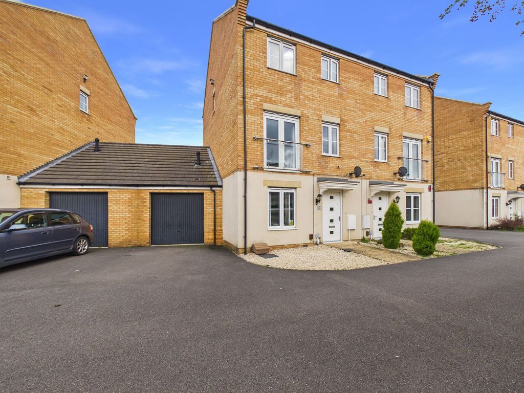 Property photo 1 of 21