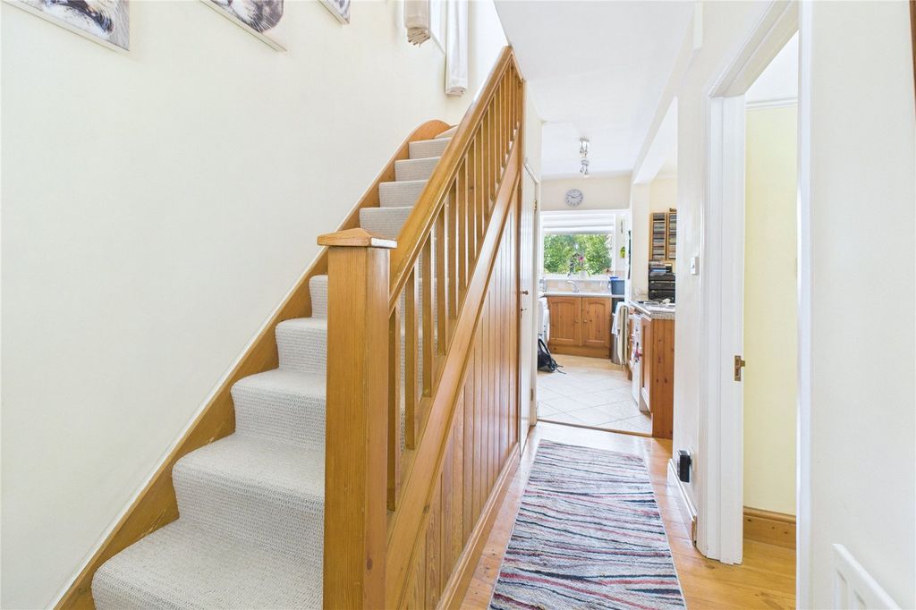 Property photo 3 of 19 Picture No. 24