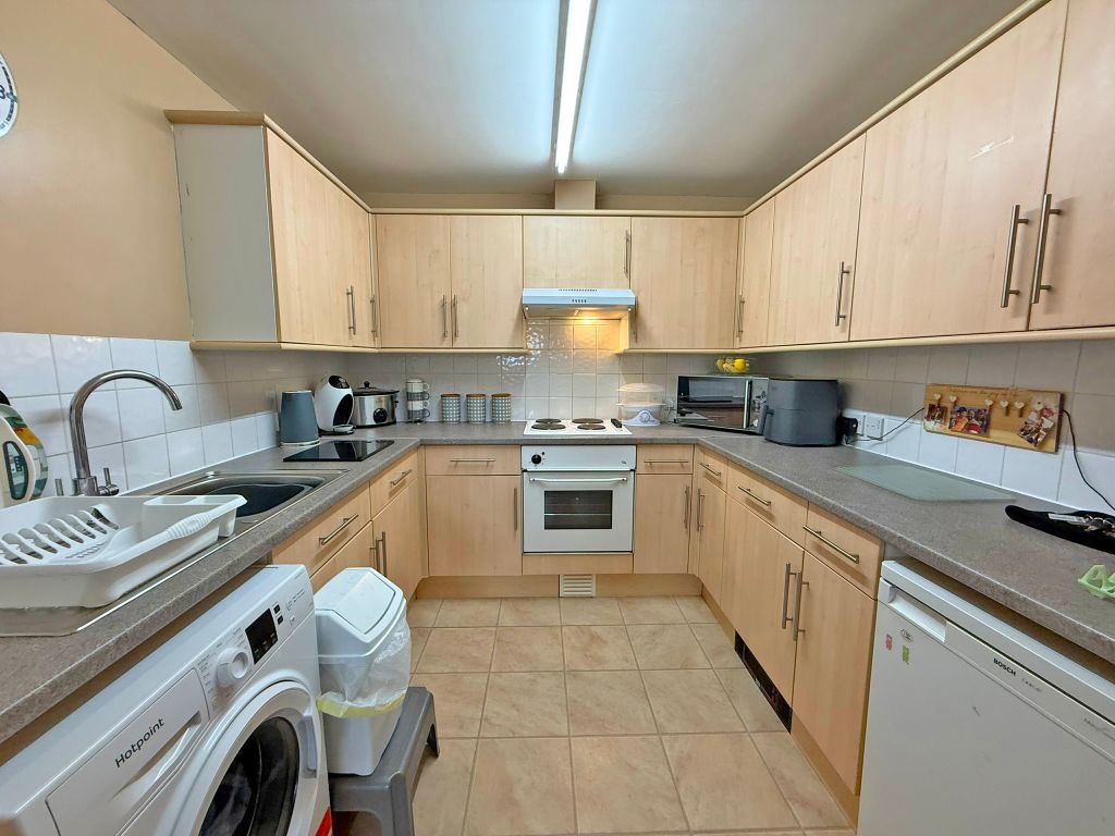 Property photo 3 of 7 Img_7087