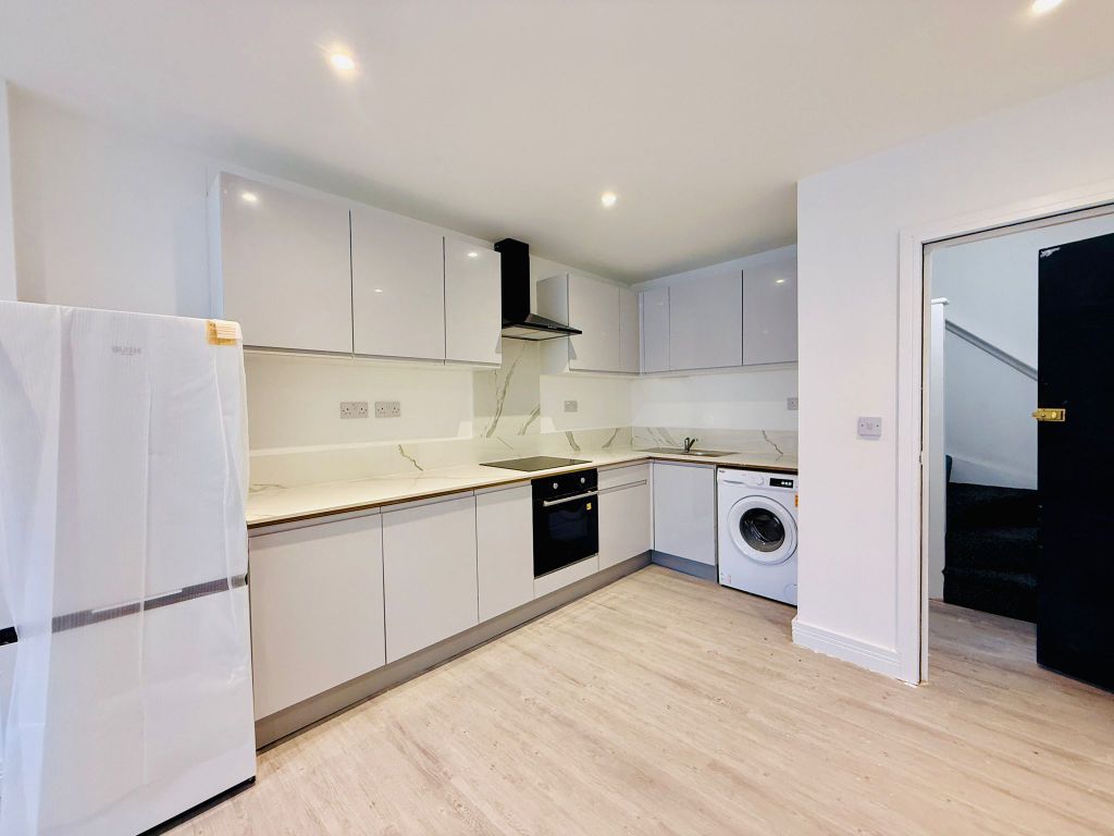 Property photo 1 of 11 Whatsapp Image 2025-11-07 At 11.09.45