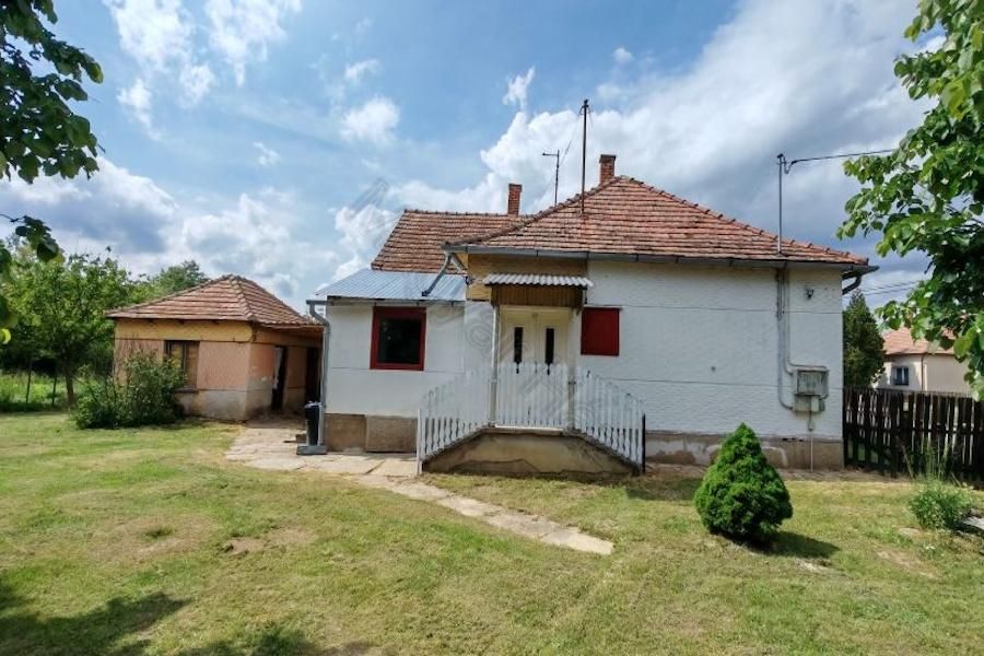 Property photo 1 of 6