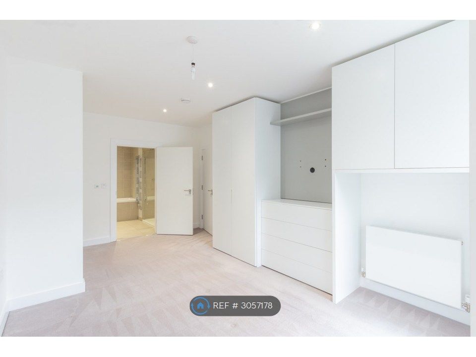 Property photo 3 of 22 Master Bedroom With Ensuite