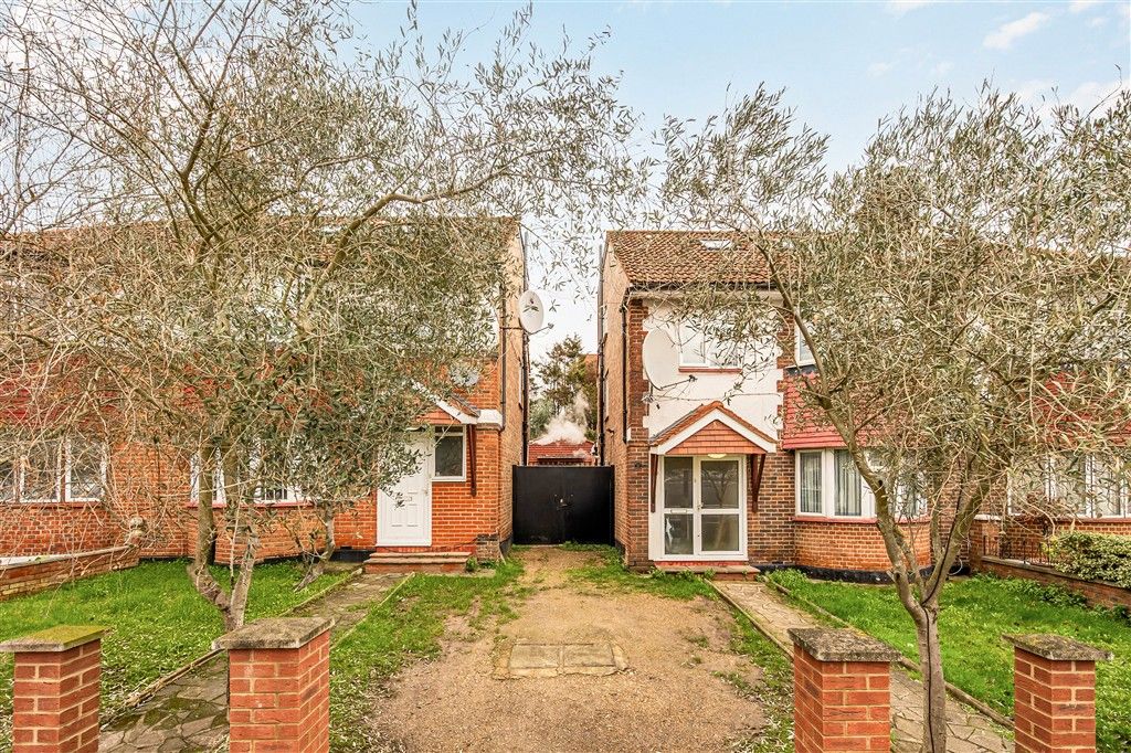 Property photo 1 of 18