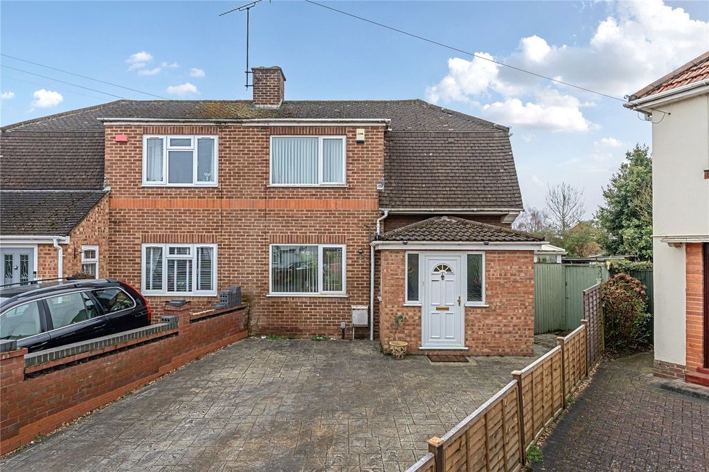 Property photo 1 of 18 Picture No. 02