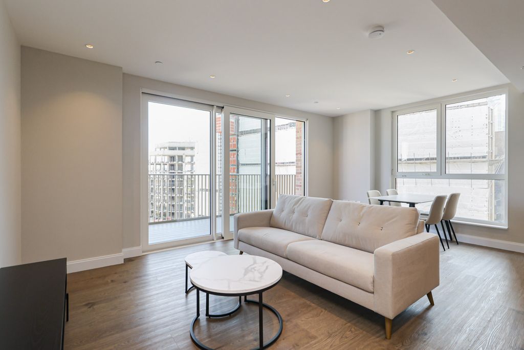 Property photo 2 of 19 Picture No. 10