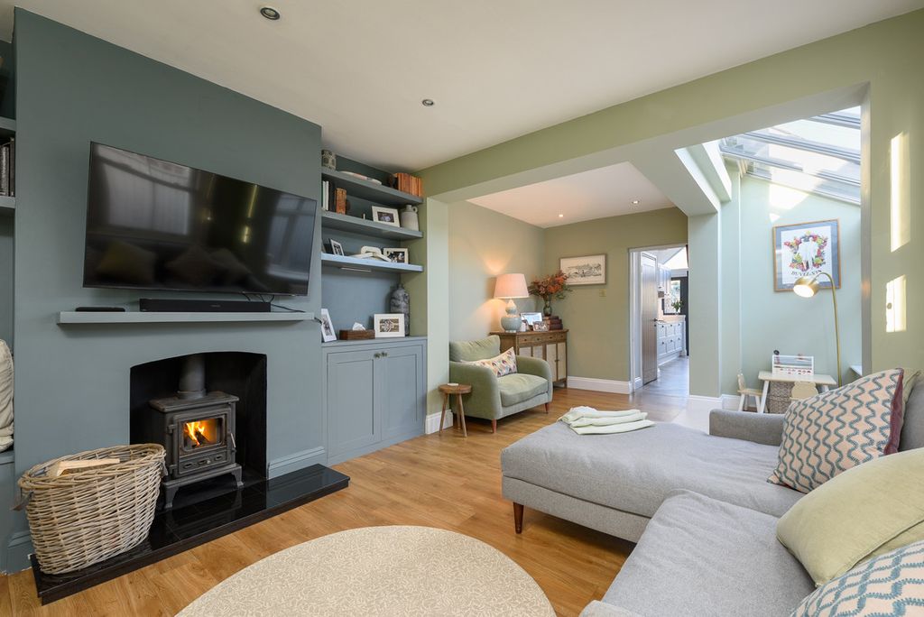 Property photo 3 of 22