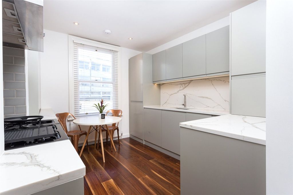 Property photo 1 of 8 1