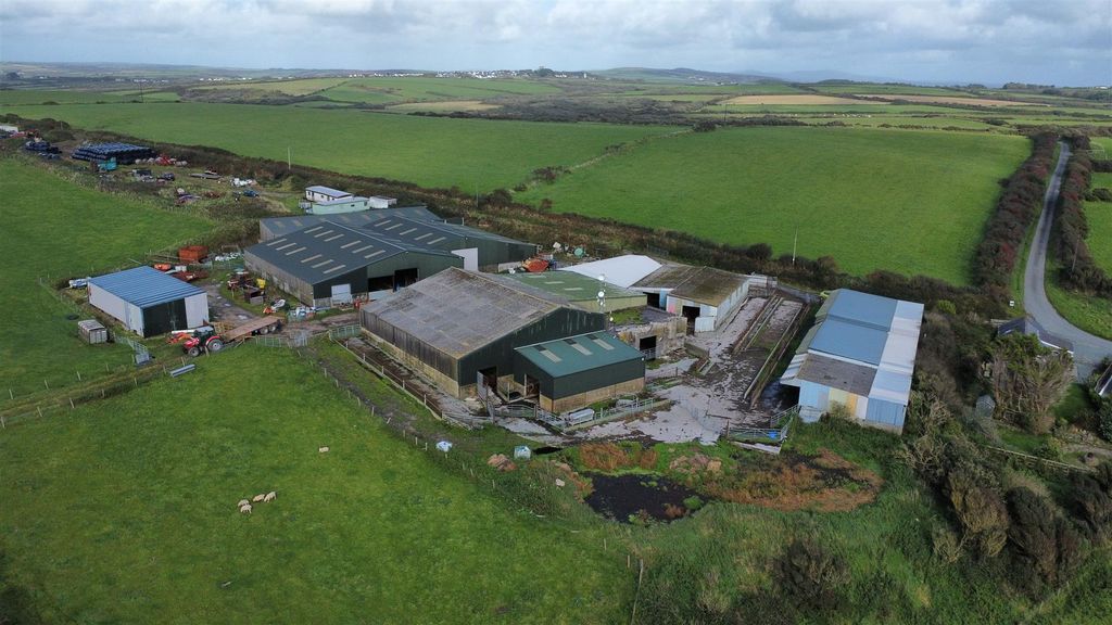 Property photo 1 of 61 Dji_Fly_20230926_151452_23_1695737870628_Photo_Opt