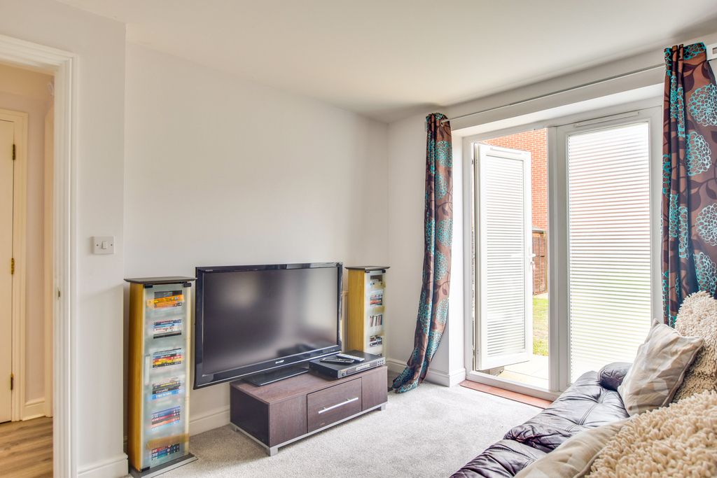 Property photo 3 of 26 Dsc_0010-Dsc_0012