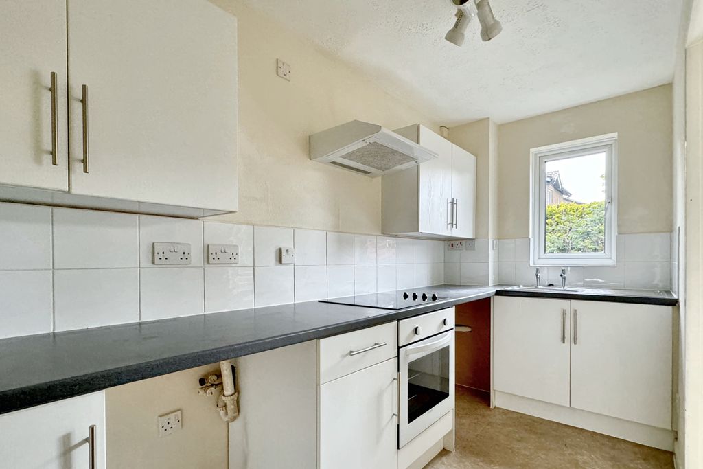 Property photo 2 of 10 Img_1770