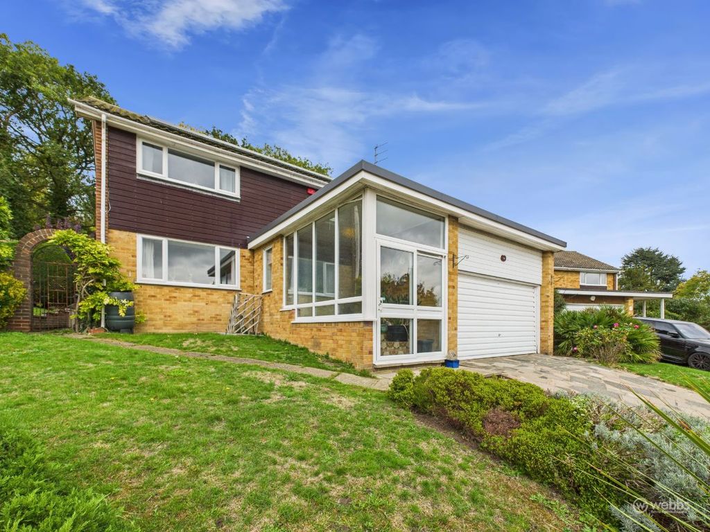 Property photo 1 of 27