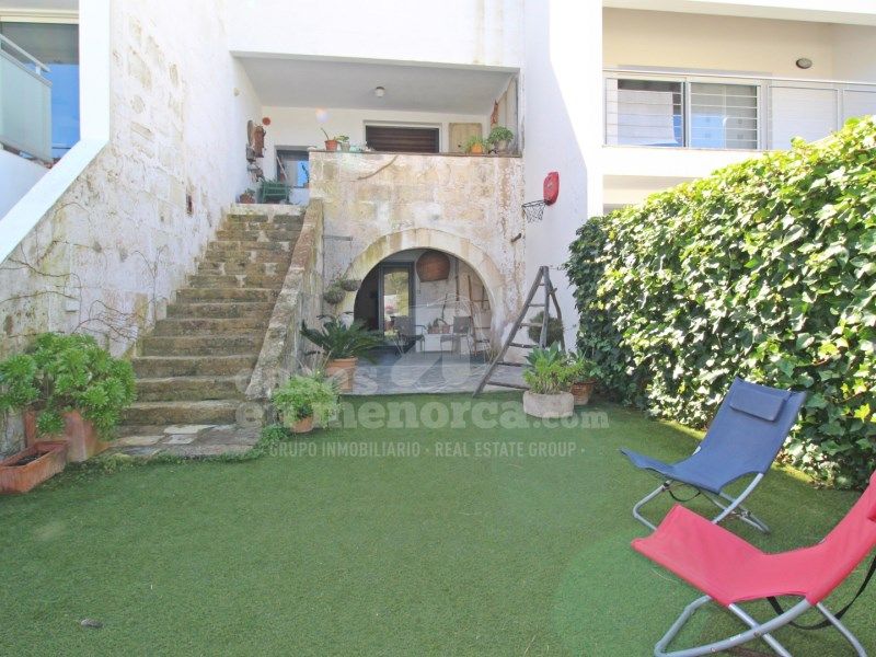 Property photo 3 of 35