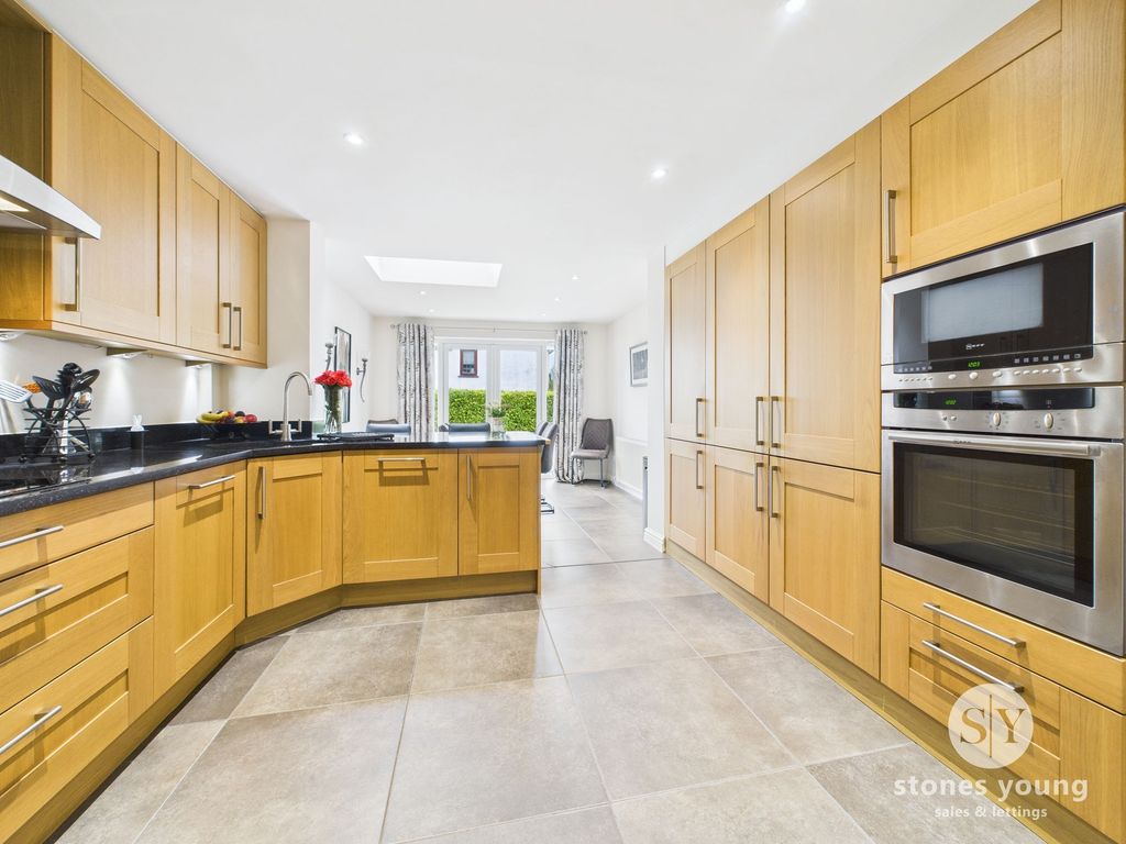 Property photo 3 of 26