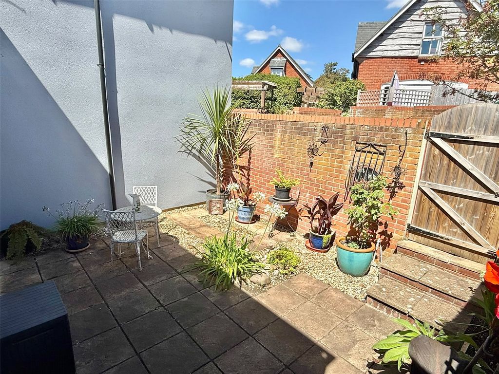 Property photo 2 of 14 Picture No. 04