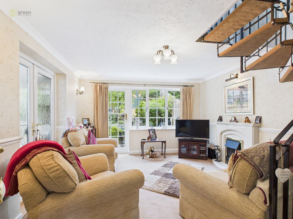 Property photo 2 of 13