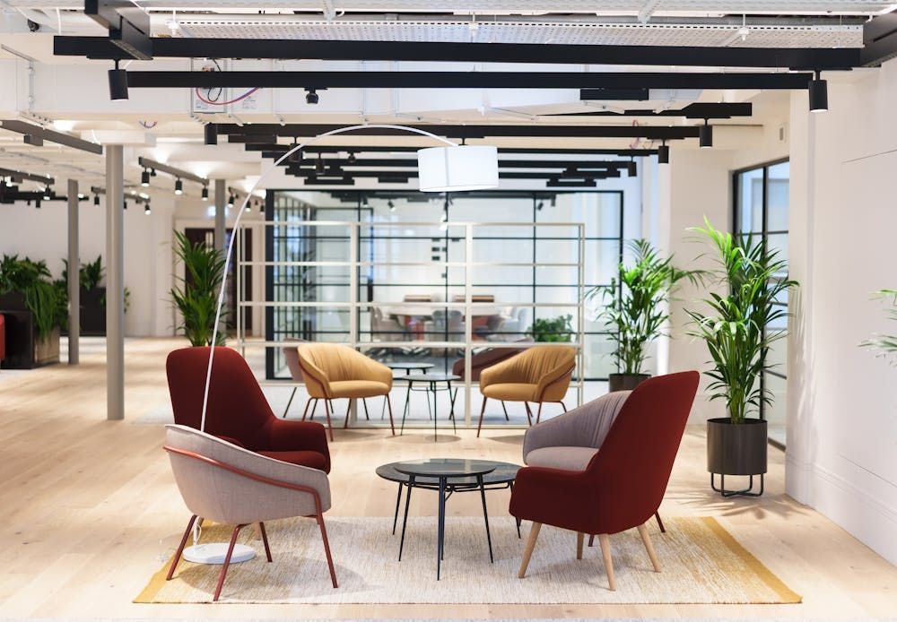 Property photo 3 of 17 417A97E8B0F31Fb1E9d16652934E42d5-04560.Jpg