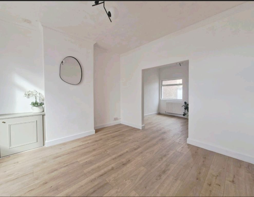 Property photo 2 of 14 Photo 2