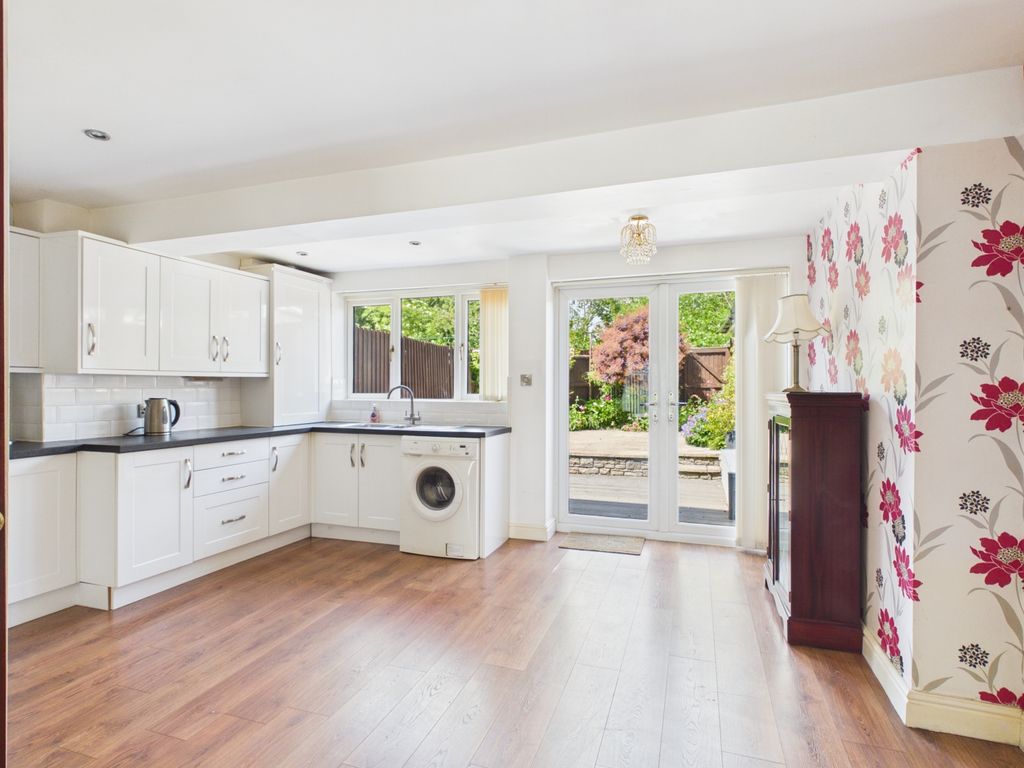 Property photo 3 of 10 Kitchen Diner