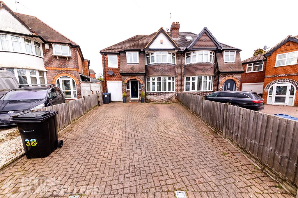 Property photo 1 of 35 Picture No. 36