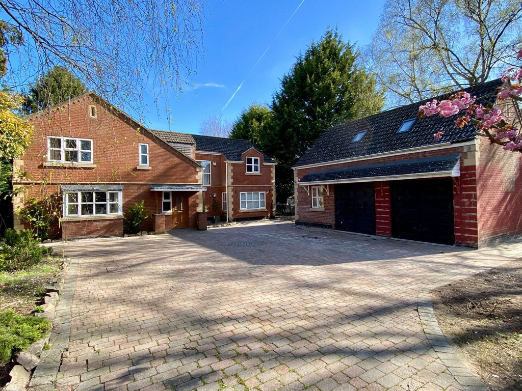 Property photo 1 of 47